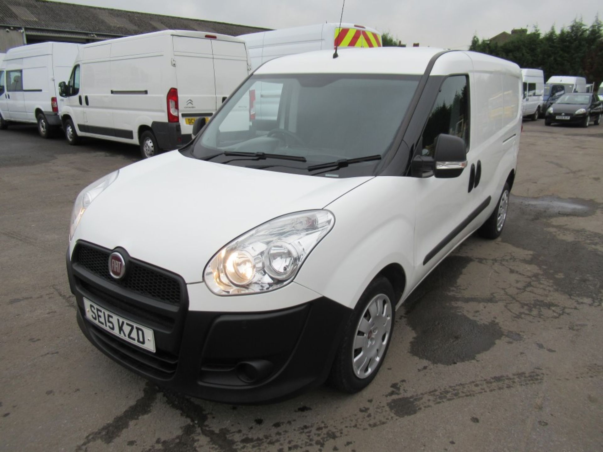 15 reg FIAT DOBLO 16V MULTIJET, 1ST REG 06/15, TEST 06/20, 64462M WARRANTED, V5 HERE, 1 FORMER - Image 2 of 6