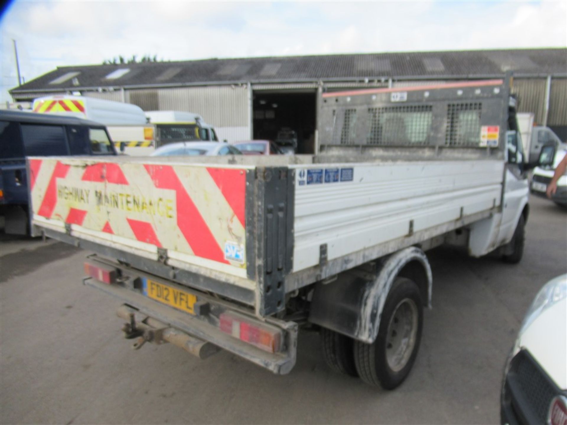 12 reg FORD TRANSIT 125 T350 RWD TIPPER, 1ST REG 07/12, TEST 07/20, 130518M WARRANTED, V5 HERE, 1 - Image 4 of 5