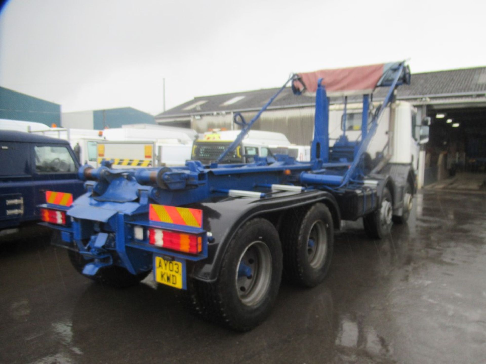 03 reg SCANIA P8X4 HOOK LOADER C/W EASY SHEET, 1ST REG 07/03, TEST 10/19, 124484KM, V5 HERE, 4 - Bild 4 aus 5