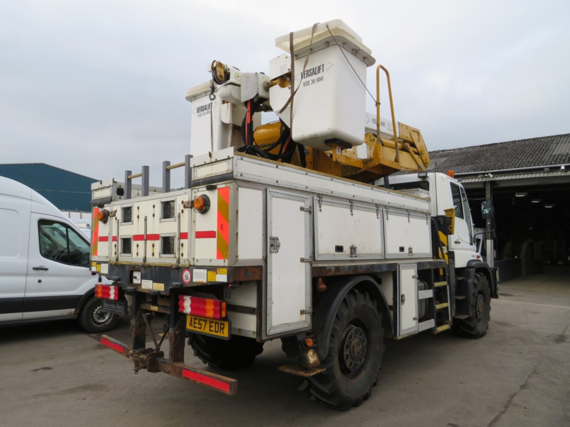 07 reg MERCEDES UNIMOG C/W VERSALIFT VOE36MHI TELESCOPIC HOIST, 1ST REG 09/07, TEST 10/20, - Bild 4 aus 5