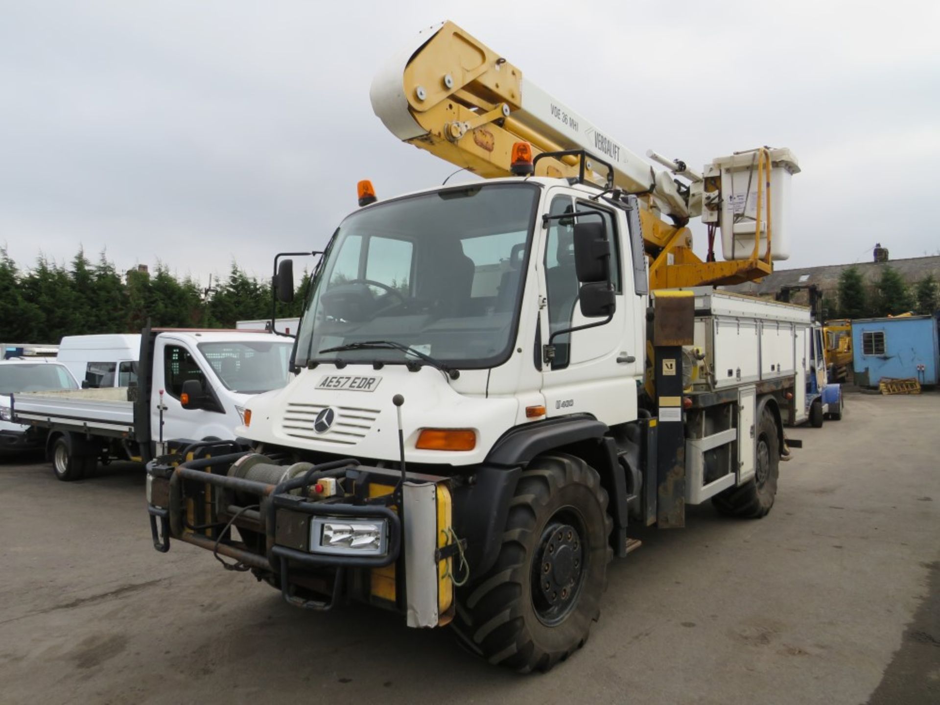 07 reg MERCEDES UNIMOG C/W VERSALIFT VOE36MHI TELESCOPIC HOIST, 1ST REG 09/07, TEST 10/20, - Bild 2 aus 5