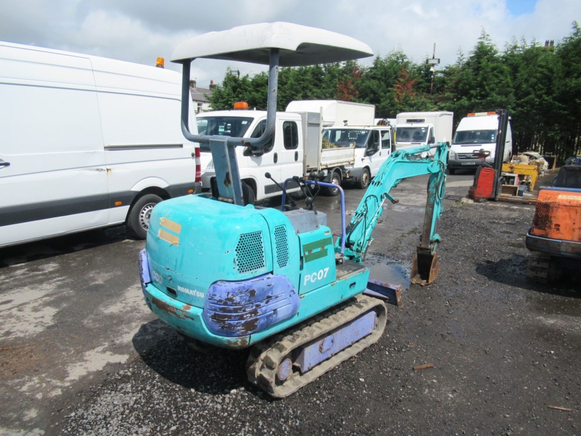 KOMATSU PC07-2 MINI DIGGER, 2321 HOURS NOT WARRANTED [+ VAT] - Bild 2 aus 4