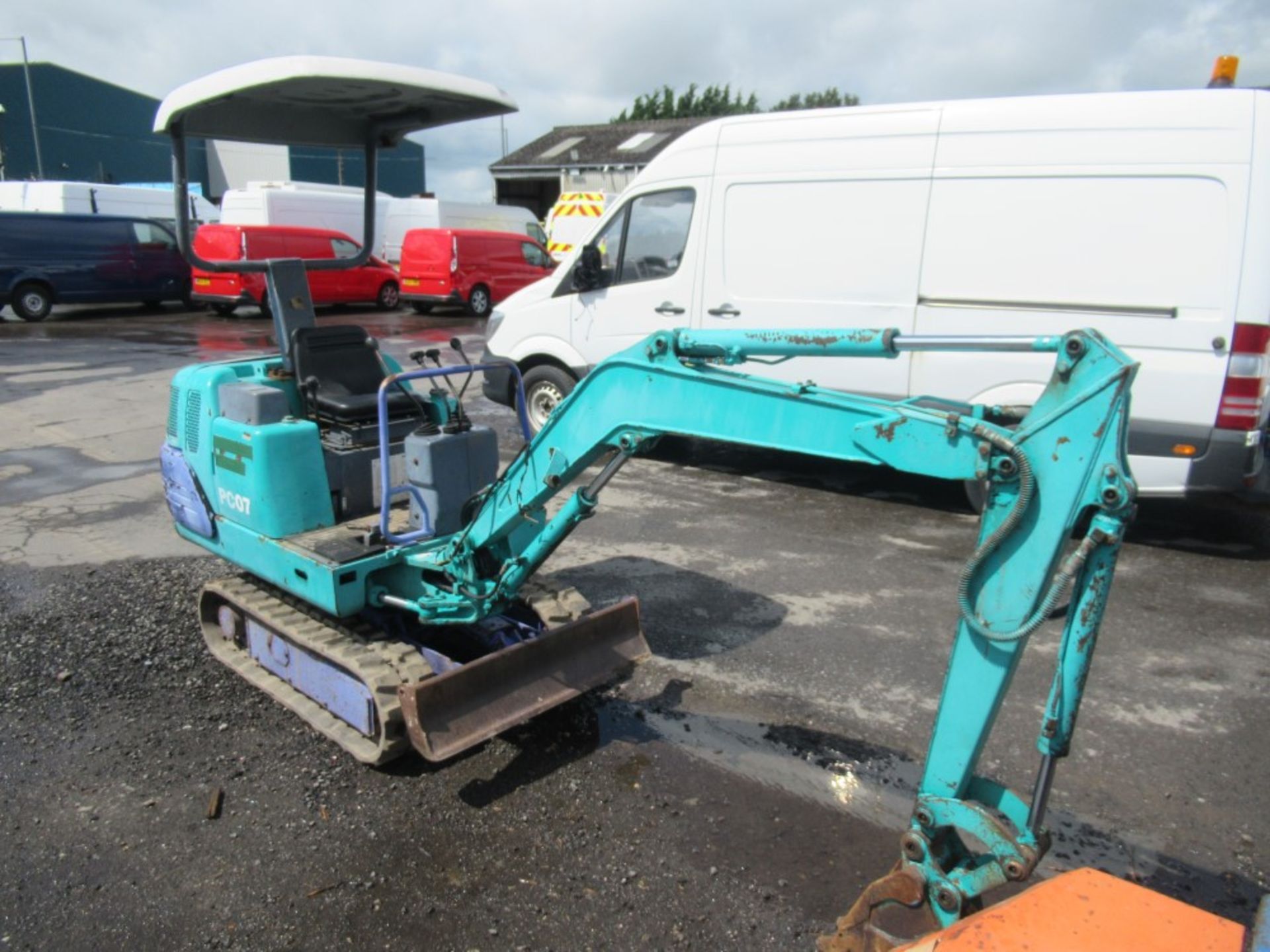 KOMATSU PC07-2 MINI DIGGER, 2321 HOURS NOT WARRANTED [+ VAT] - Bild 3 aus 4