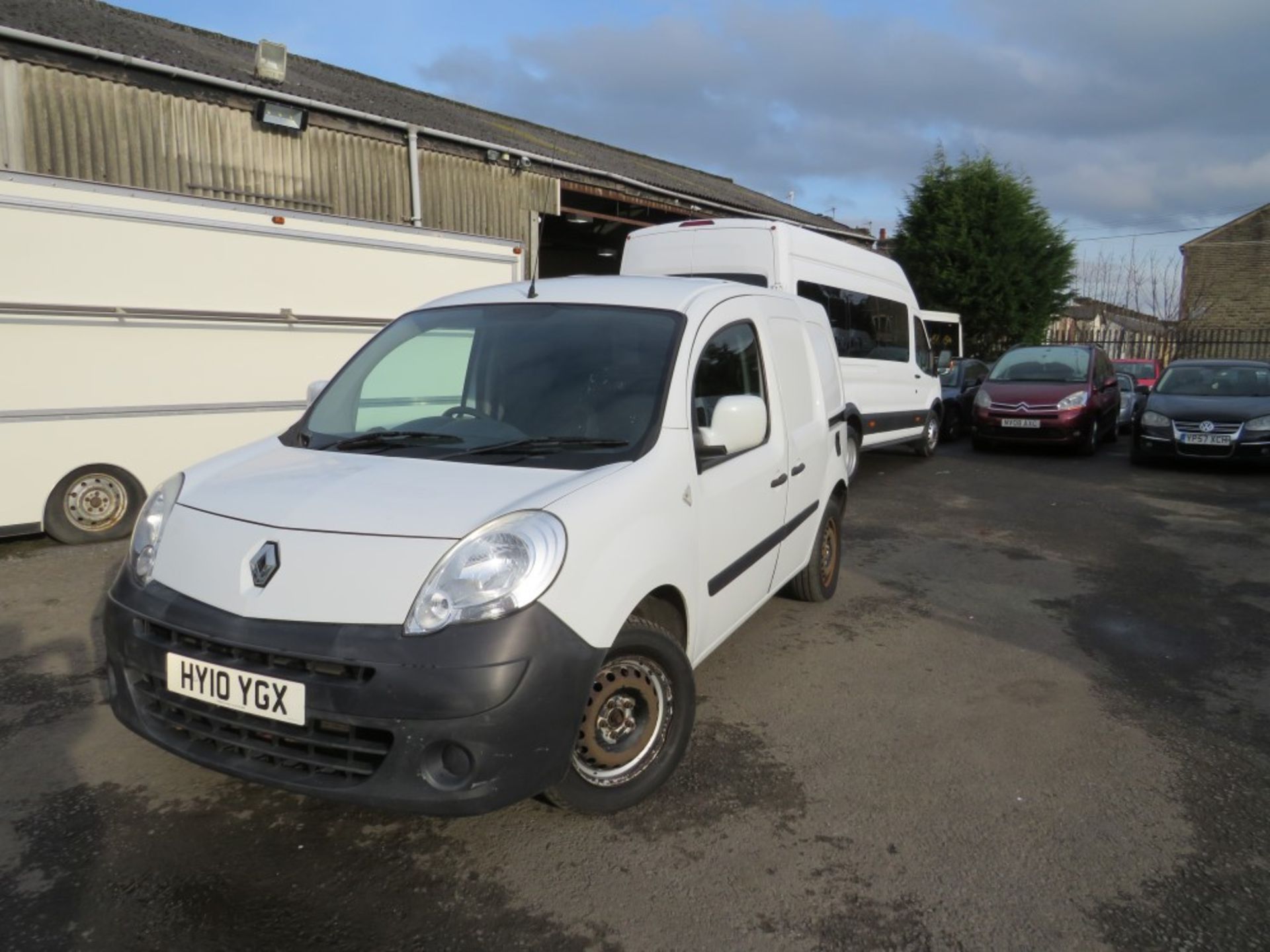 10 reg RENAULT KANGOO ML19 EXTRA DCI 85, 1ST REG 07/10, 156659M NOT WARRANTED, V5 HERE, 2 FORMER - Image 2 of 6