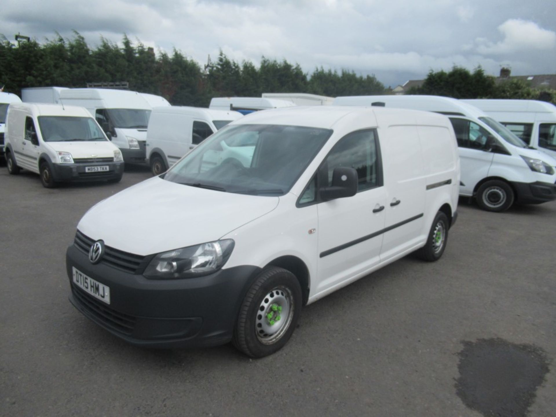 15 reg VW CADDY C20 STARTLINE TDI, 1ST REG 08/15, TEST 08/20, 120840M WARRANTED, V5 HERE, 1 FORMER - Image 2 of 7