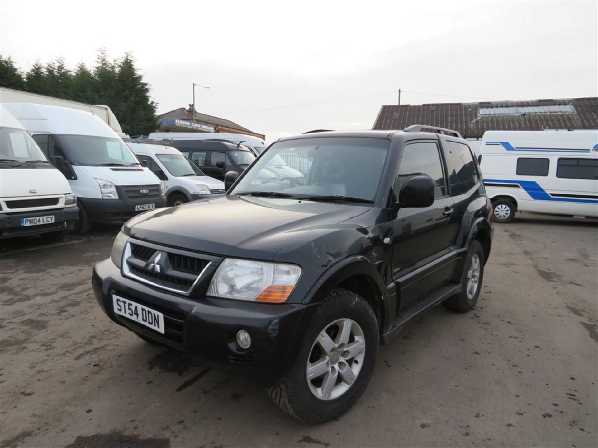 54 reg MITSUBISHI SHOGUN ELEGANCE 4WORK, 1ST REG 11/04, 168253M WARRANTED, V5 HERE, 1 FORMER - Image 2 of 5