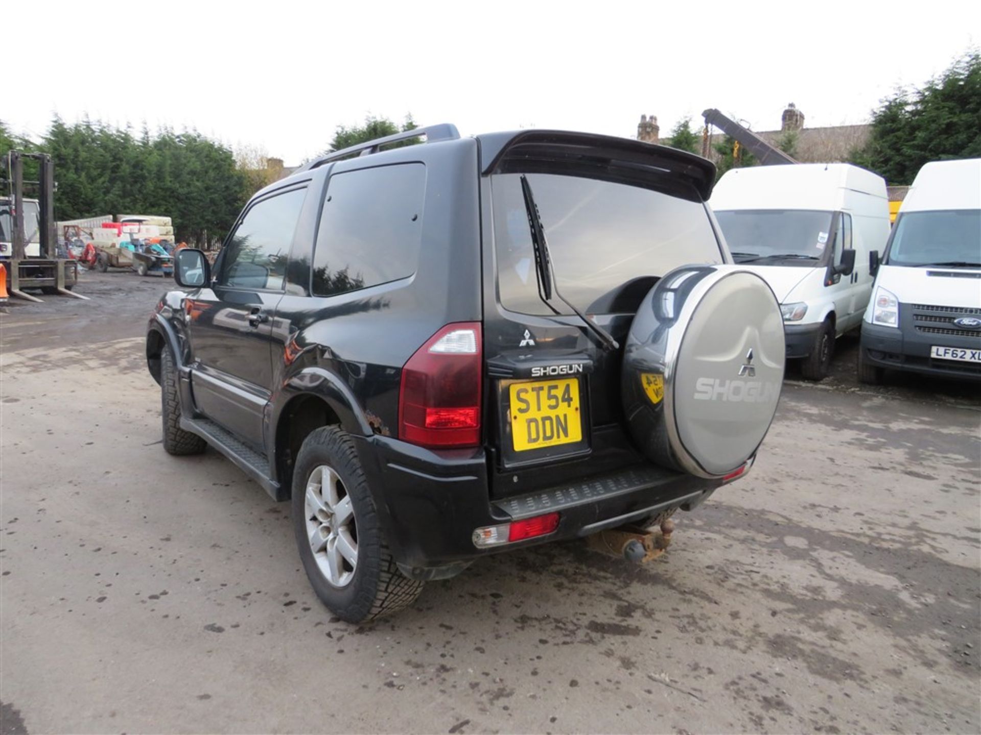 54 reg MITSUBISHI SHOGUN ELEGANCE 4WORK, 1ST REG 11/04, 168253M WARRANTED, V5 HERE, 1 FORMER - Image 3 of 5