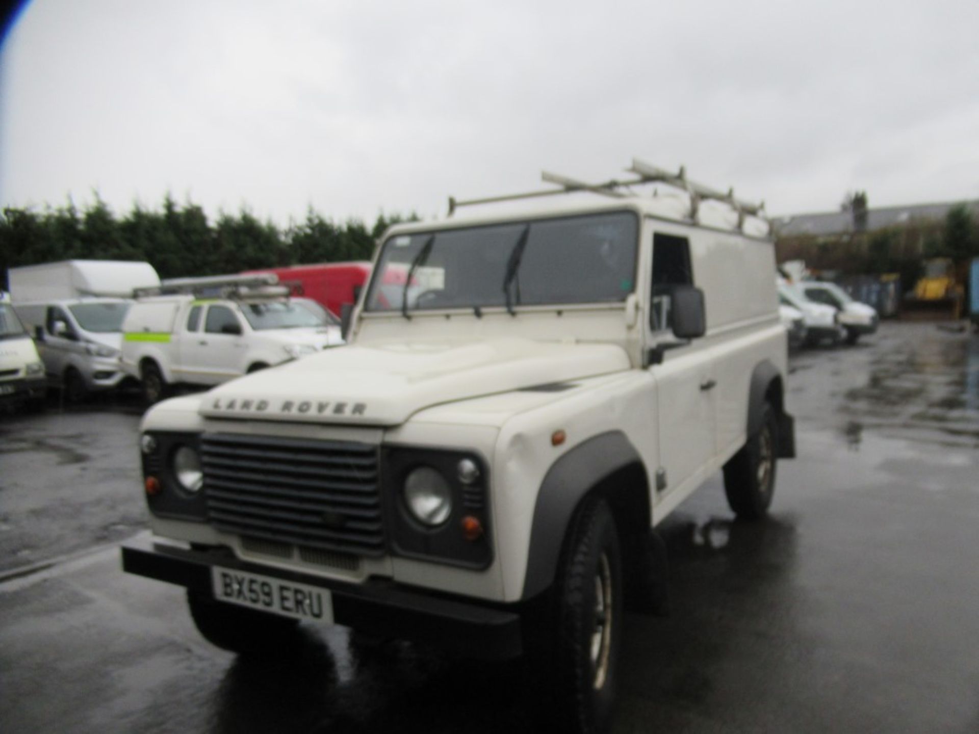 59 reg LAND ROVER DEFENDER 110 HARD TOP, 1ST REG 12/09, TEST 01/20, V5 HERE, 1 OWNER FROM NEW [+ - Image 2 of 5