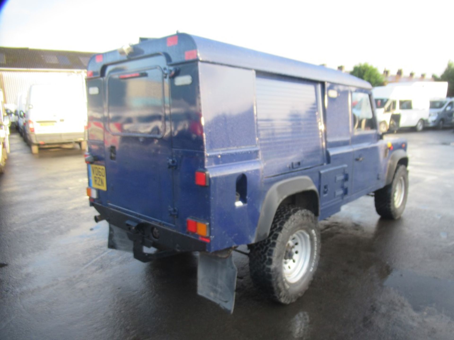 60 reg LANDROVER DEFENDER 110 HARD TOP TD, 1ST REG 02/11, TEST 02/20, 144861M WARRANTED, V5 HERE, - Image 4 of 6