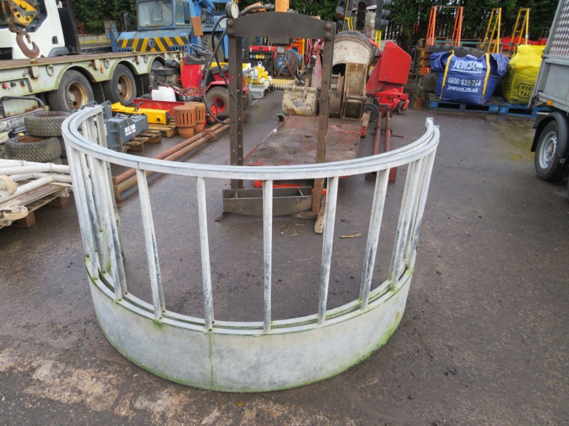 GALVANISED SHEEP RING FEEDER [NO VAT]