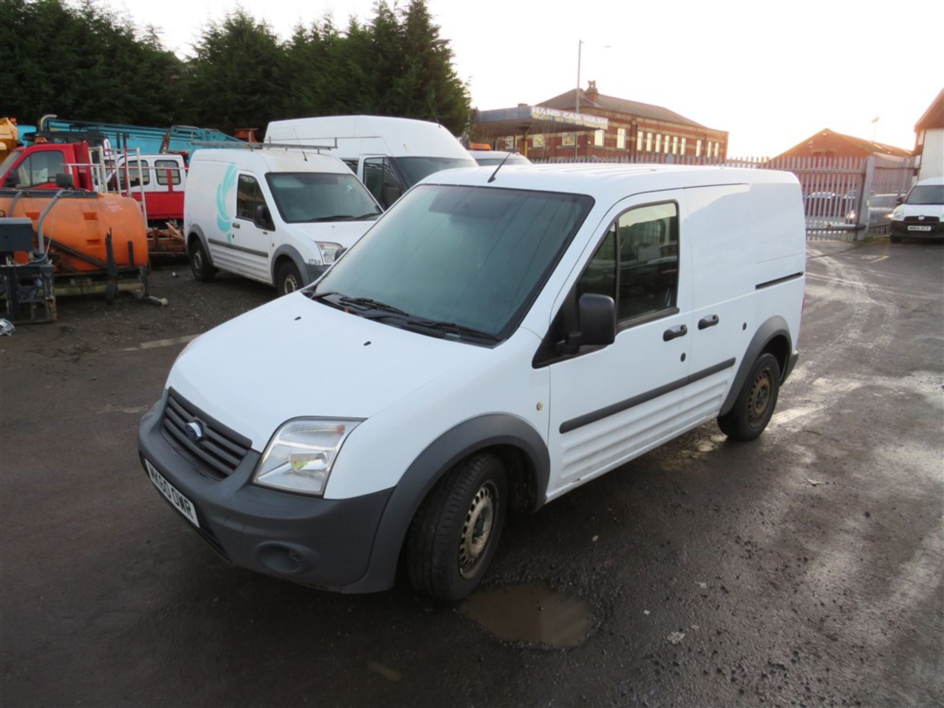 60 reg FORD TRANSIT CONNECT 75 T200 (DIRECT COUNCIL) 1ST REG 09/10, TEST 08/20, 78784M WARRANTED, V5 - Image 2 of 5