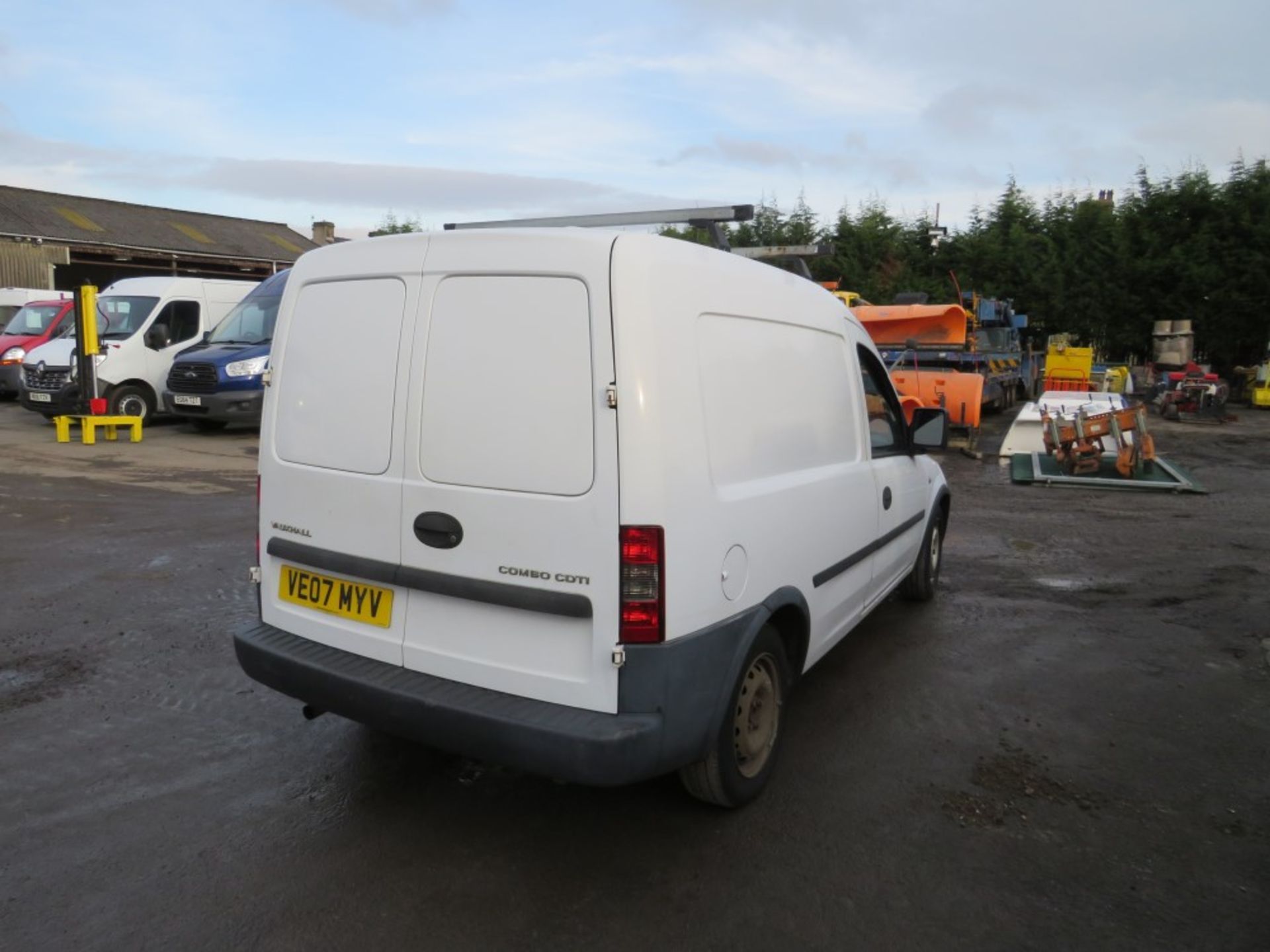 07 reg VAUXHALL COMBO 1700 CDTI, 1ST REG 06/07, TEST 08/20, 161482M WARRANTED, V5 HERE, 1 FORMER - Image 4 of 6