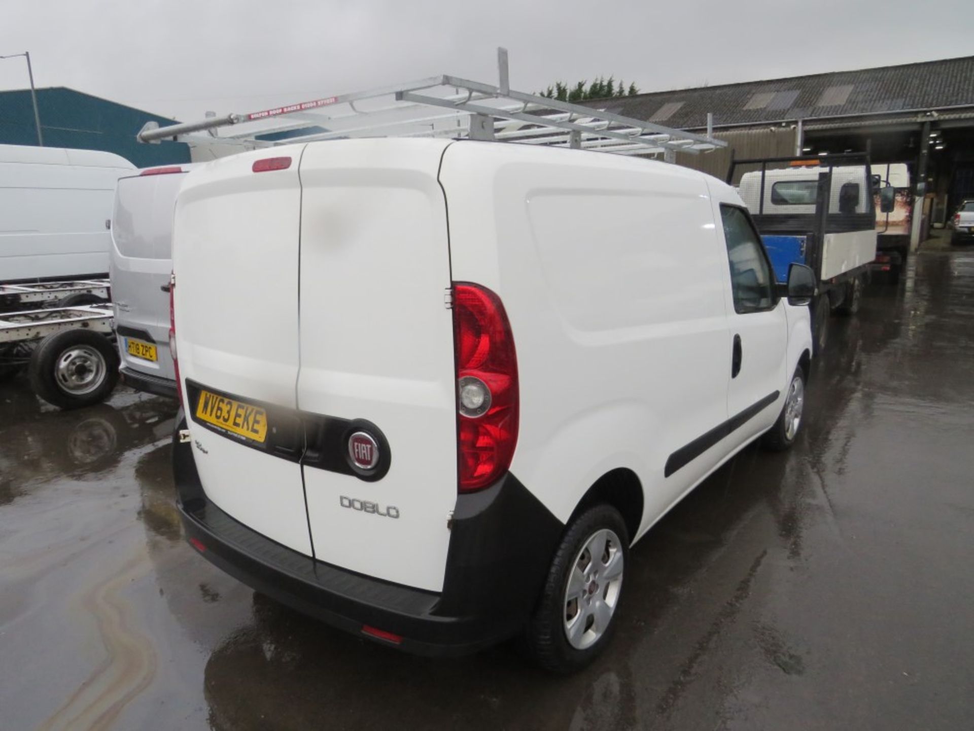 63 reg FIAT DOBLO 16v MULTIJET SWB, 1ST REG 10/13, TEST 10/20, 104756M, V5 HERE, 3 FORMER KEEPERS [ - Image 4 of 6