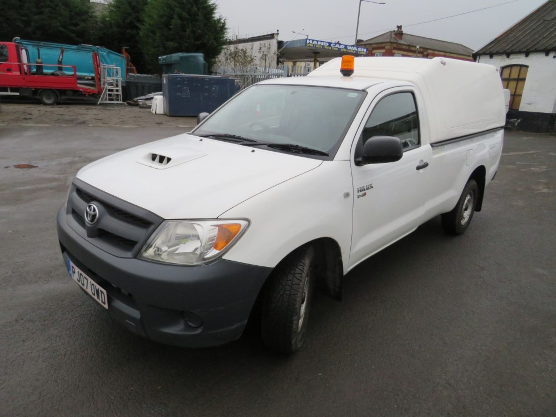 07 reg TOYOTA HILUX HL2 D-4D 4X2 S/C PICKUP (DIRECT COUNCIL) 1ST REG 05/07, TEST 04/20, 75876M - Image 2 of 5