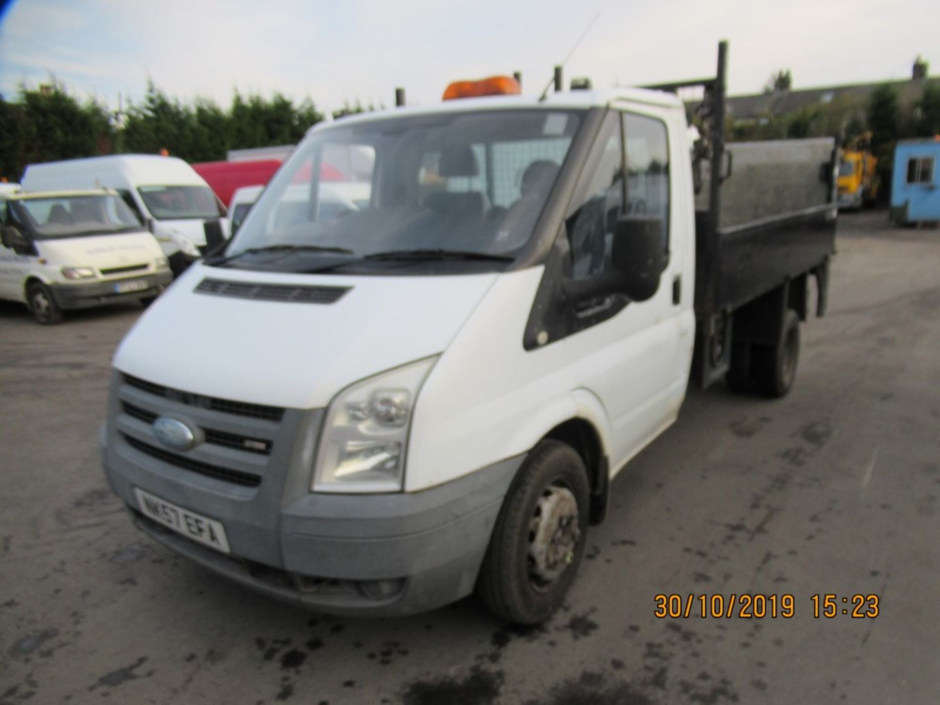 57 reg FORD TRANSIT 100 T430M RWD TIPPER, 1ST REG 09/07, TEST 07/20, 130260KM, V5 HERE, 1 OWNER FROM - Image 2 of 5