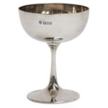 A silver goblet by C F Hancock & Co, London 1913, 4oz