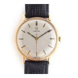 A FINE GENTLEMAN'S 9CT GOLD OMEGA WRIST WATCH HALLMARKED 1966, REF 131/25016, WHITE DIAL.