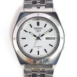 A GENTLEMAN'S STEEL SEIKO 5 BRACELET WATCH CIRCA 80/90, REF 7009-8610, SILVERED DIAL, BATON MARKERS,