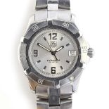 A STAINLESS STEEL TAG HEUER 2000 PROFESSIONAL 200M BRACELET WRIST WATCH CIRCA 2000s, REF WN111C