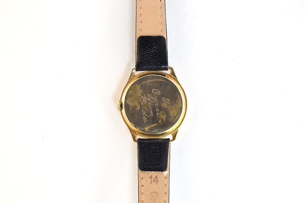 A GENTLEMAN'S 9CT GOLD OMEGA WRIST WATCH CIRCA 1930s, REF 587453, SILVERED DIAL, BLUED STEEL SYRINGE - Image 3 of 3