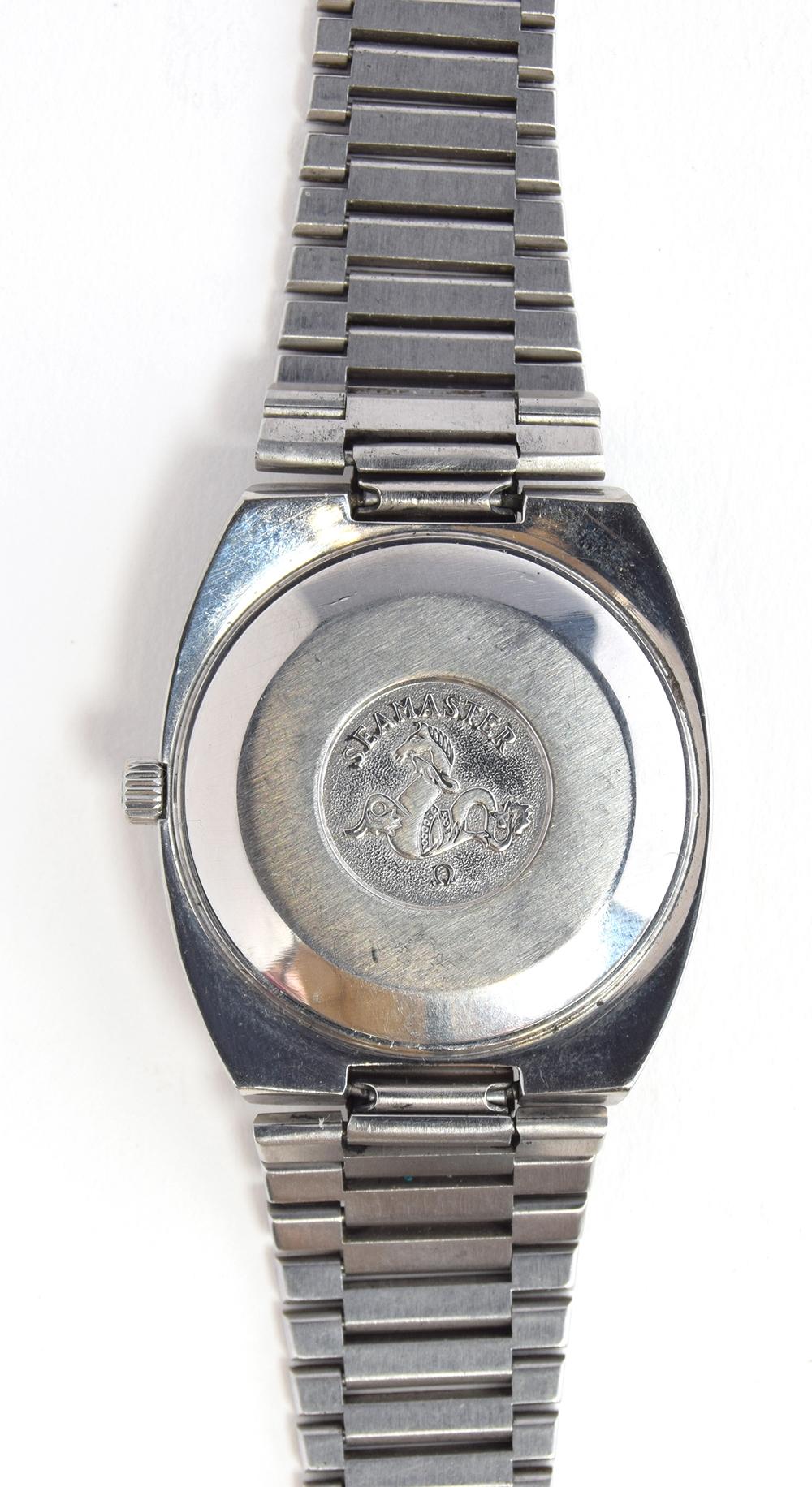 A GENTLEMAN'S STAINLESS STEEL OMEGA SEAMASTER BRACELET WATCH CIRCA 1970, REF 166.0213 REF 366. - Image 3 of 3