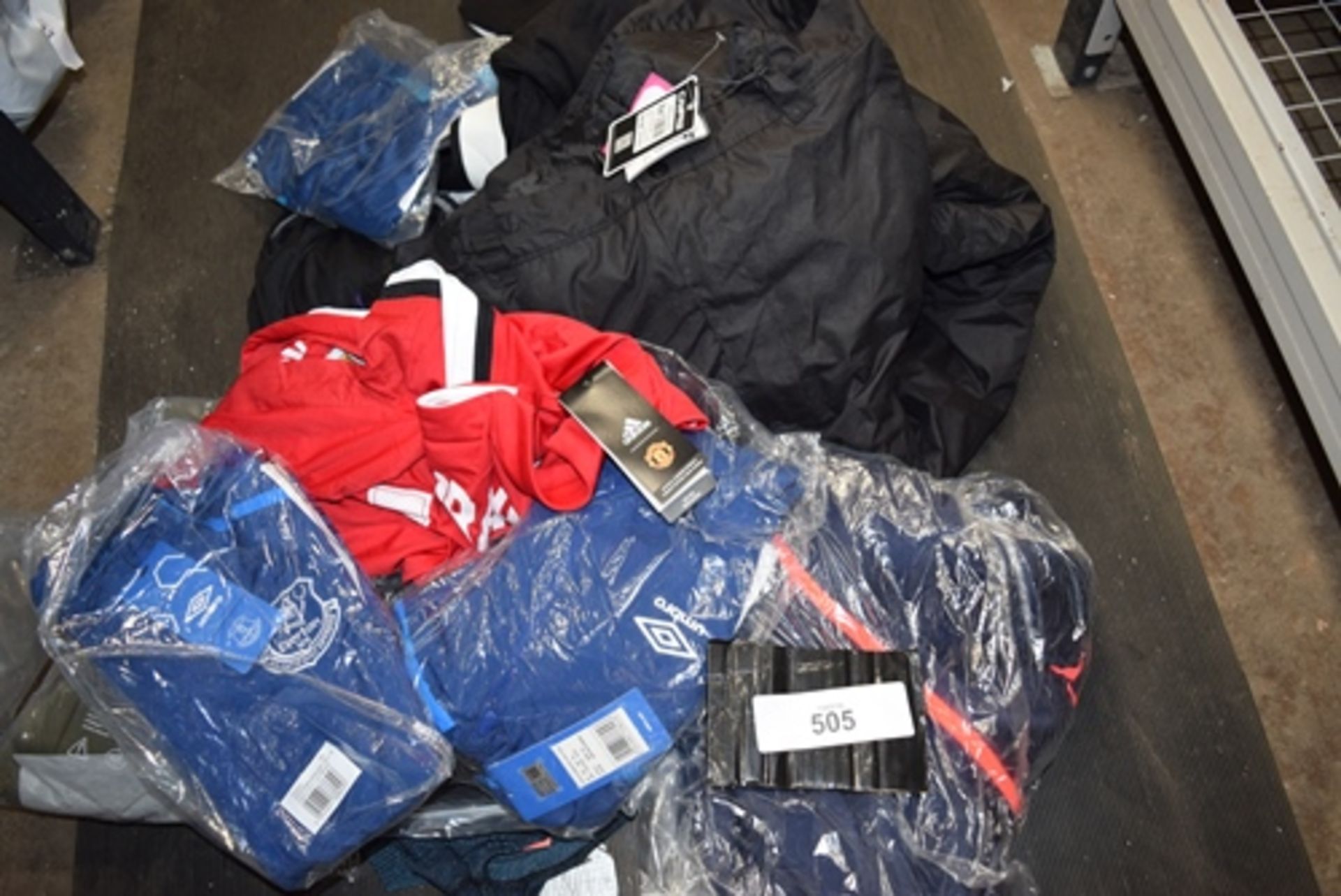 A quantity of mixed sportswear including Reebok, Kappa, and official football shirts. The details