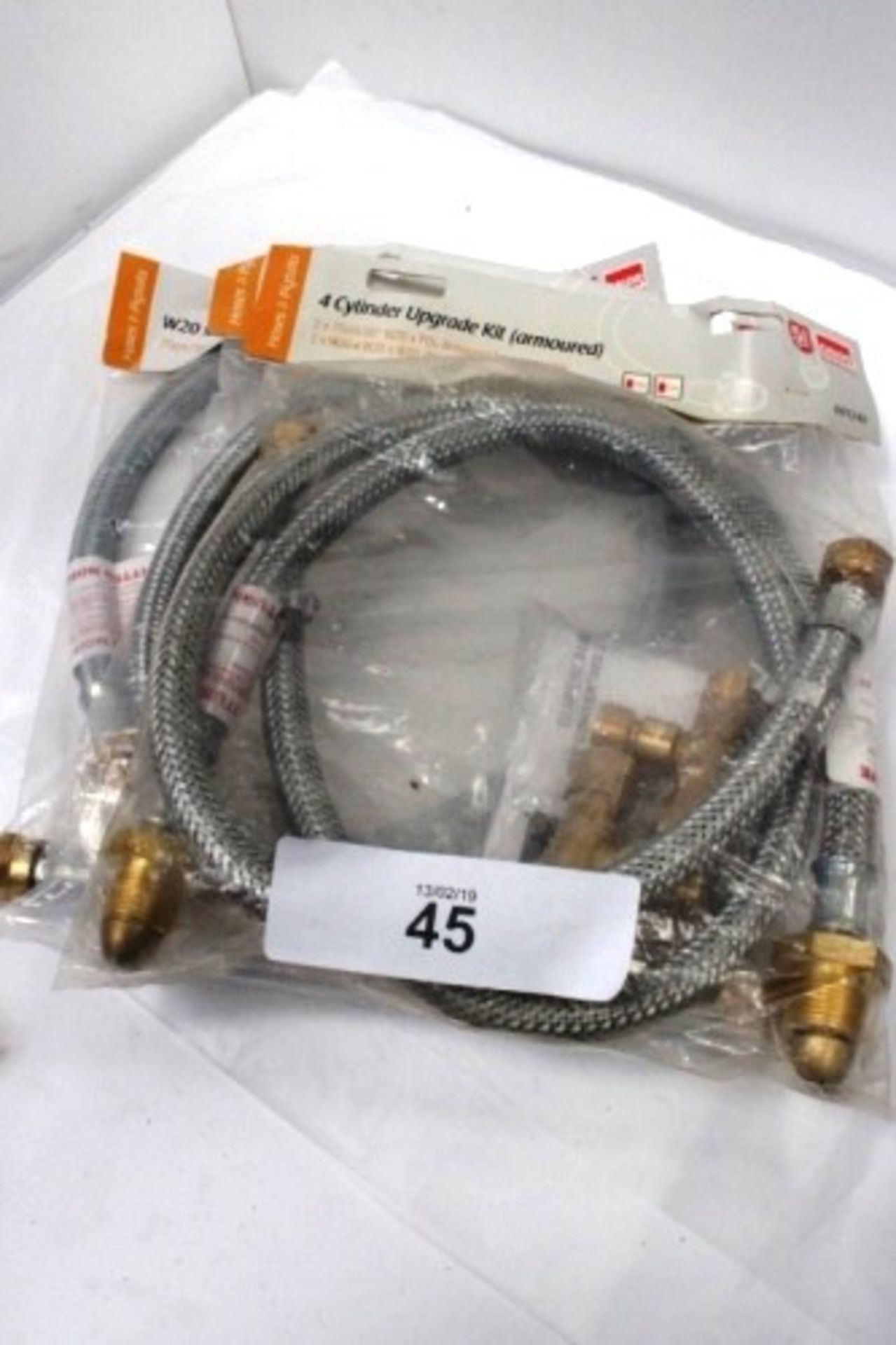 2 x Calor W20 armoured gas hoses, Ref: 601244, together with a 4 cylinder upgrade kit, Ref: 601240 -