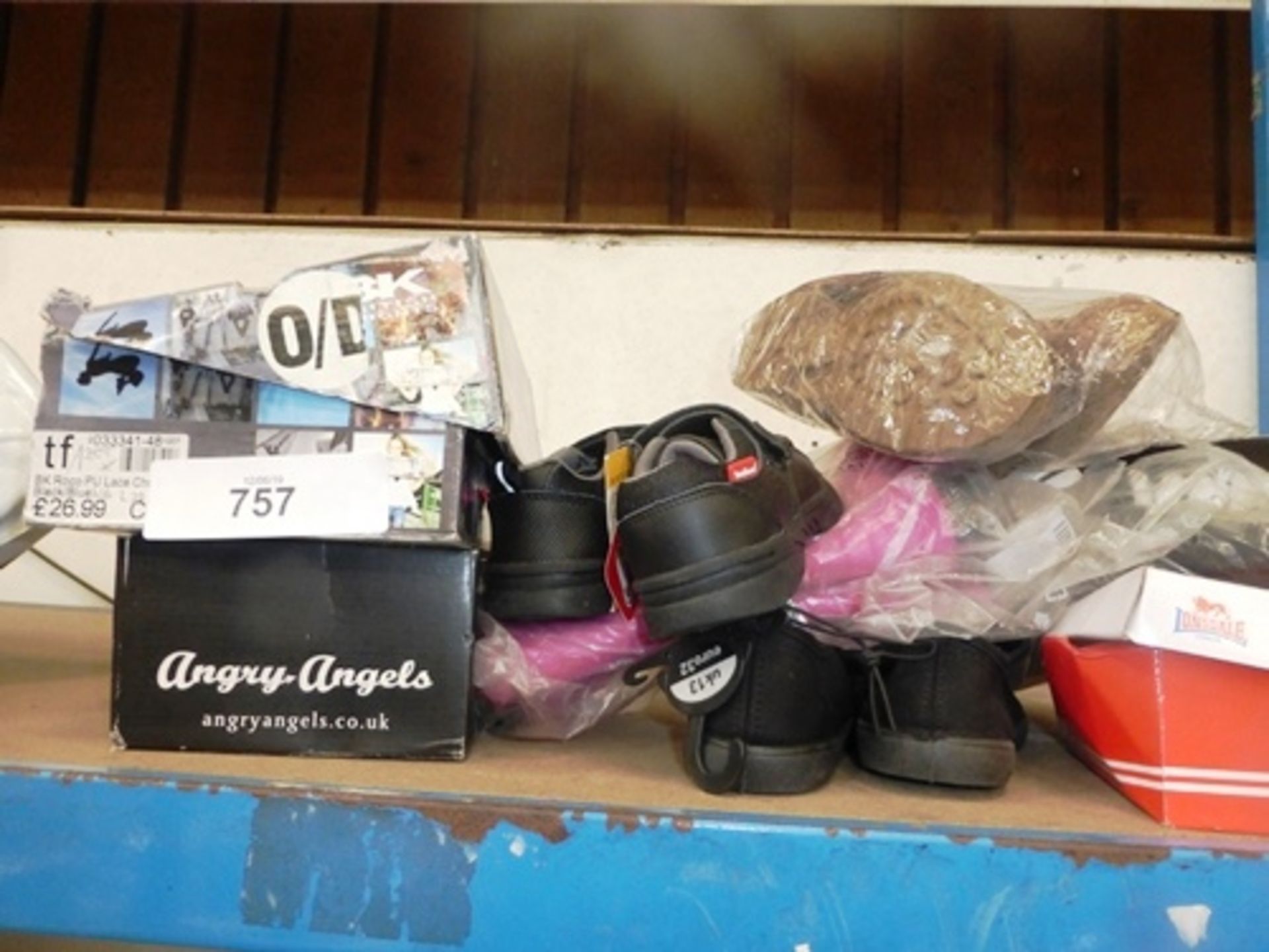 A small quantity of children's shoes including Nike, Debenhams, Angry Angels, Si - New (CB2A)