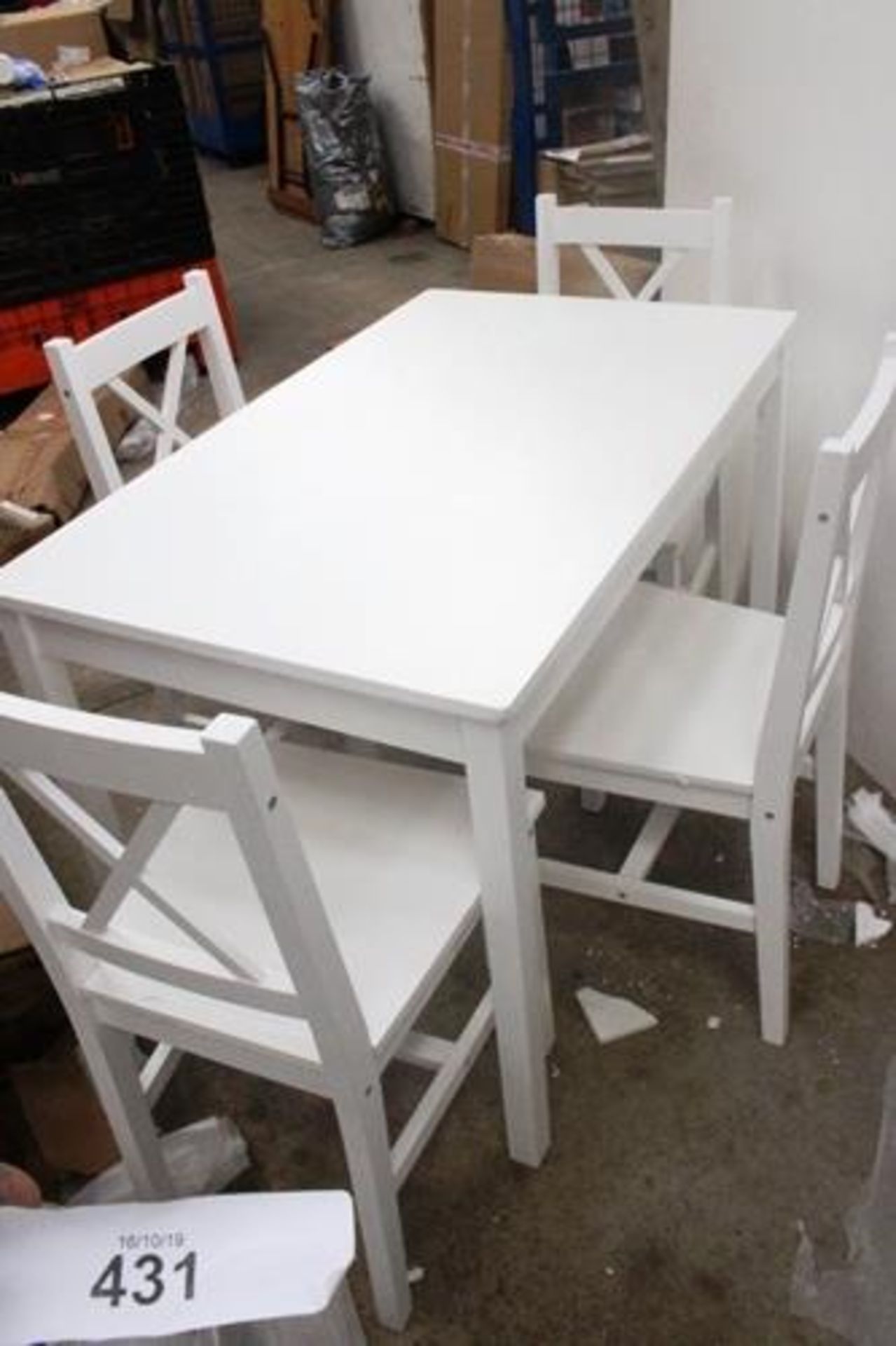 A Yakoe white dining set, model 21396, includes table and 4 chairs - New (GSF9)