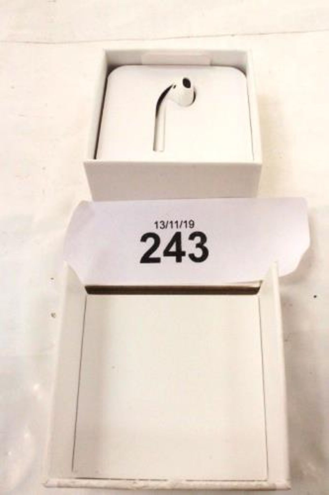 1 x Apple Airpod headphone, model A1523, customer replacement - New. This item has not been tested