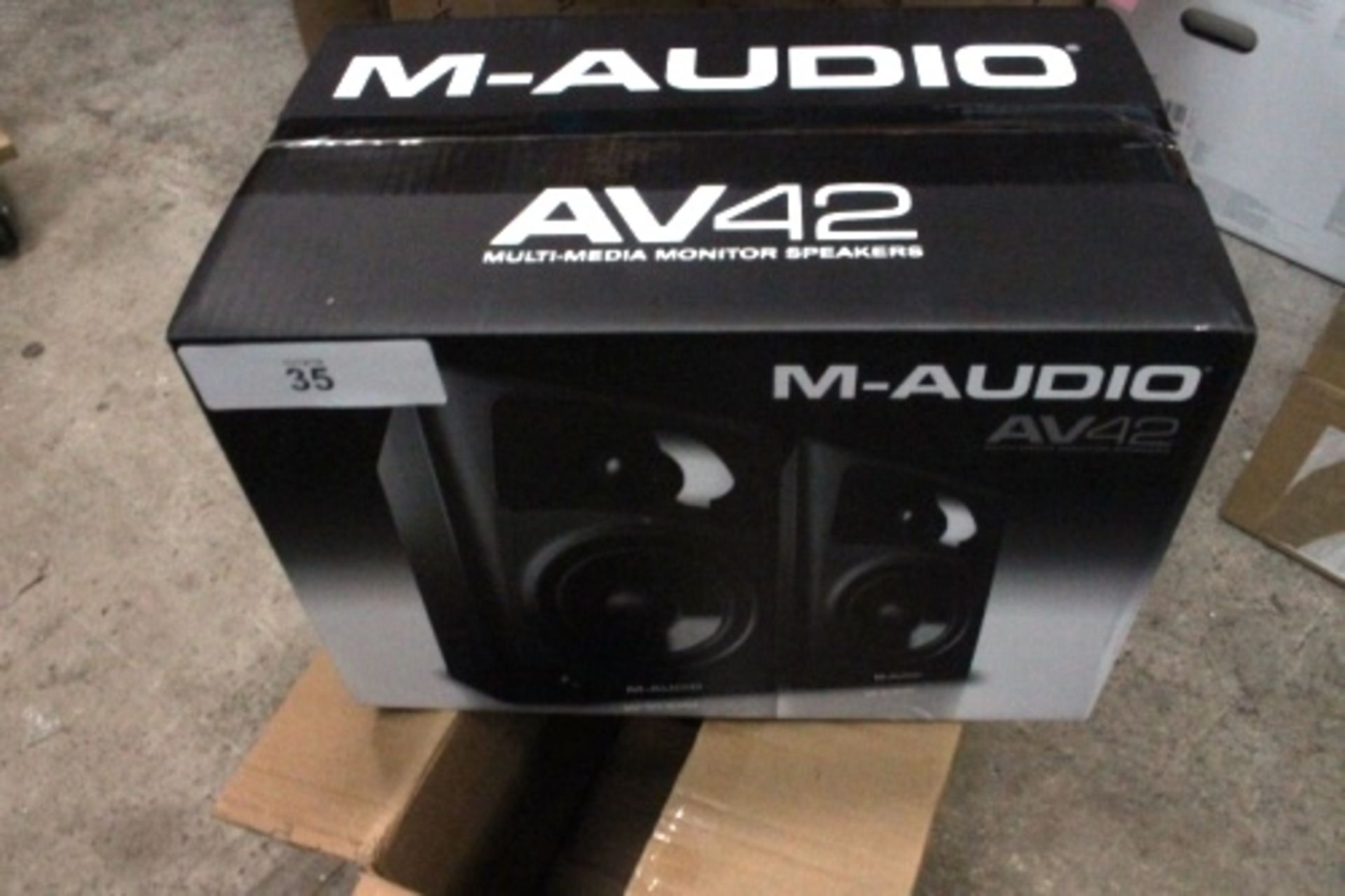 A pair of M-Audio AV42 multimedia monitor speakers, RRP £90.00 - Sealed new in box (esb2)