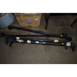 Two pairs of roof bars