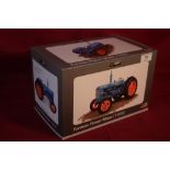 A UH Fordson Power Major Tractor 1:16*