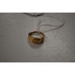 A 9 carat gold diamond set ring, approx. 2.7gms