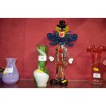 A Murano glass clown and a pair of Murano glass va