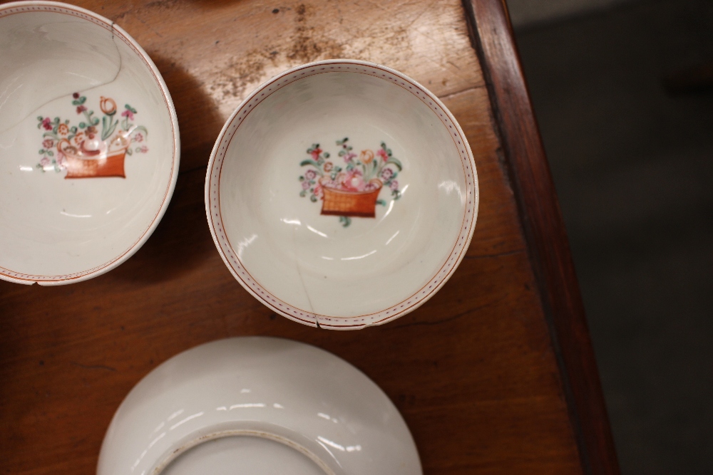 A pair of 18th Century Delft plates, having foliate decoration, 22.5cm dia.; a pair of 19th - Image 4 of 16