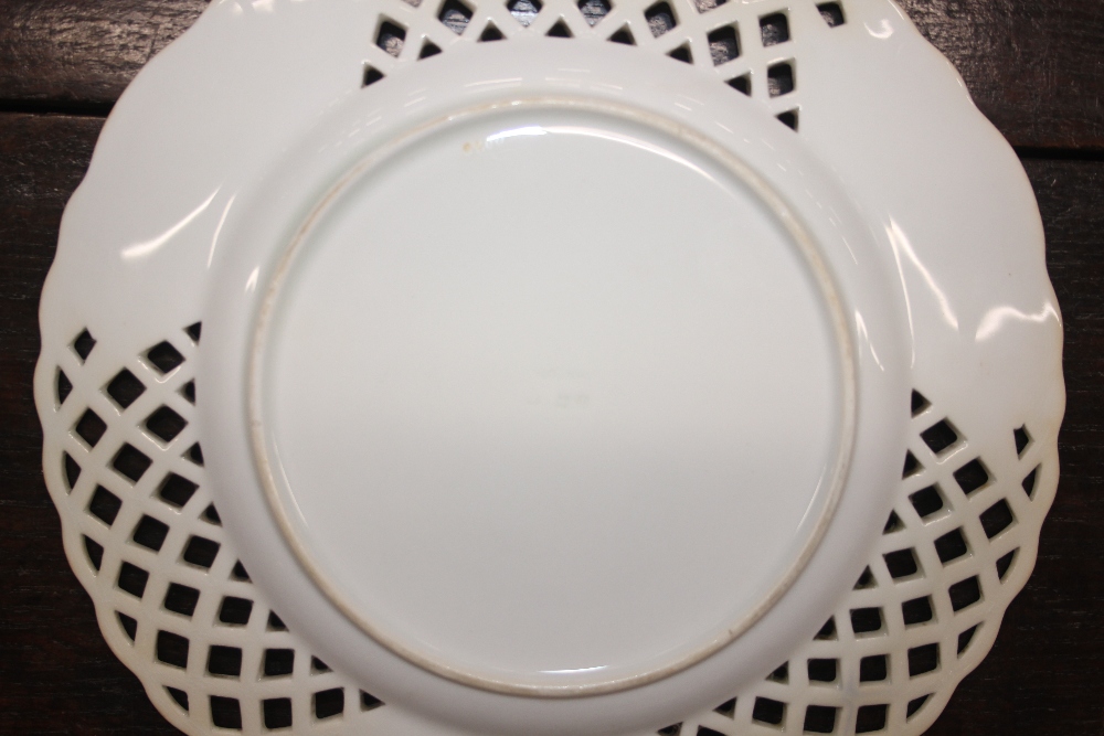 A Minton dessert plate, having floral spray decoration within pierced lattice work border, 24cm - Image 5 of 9