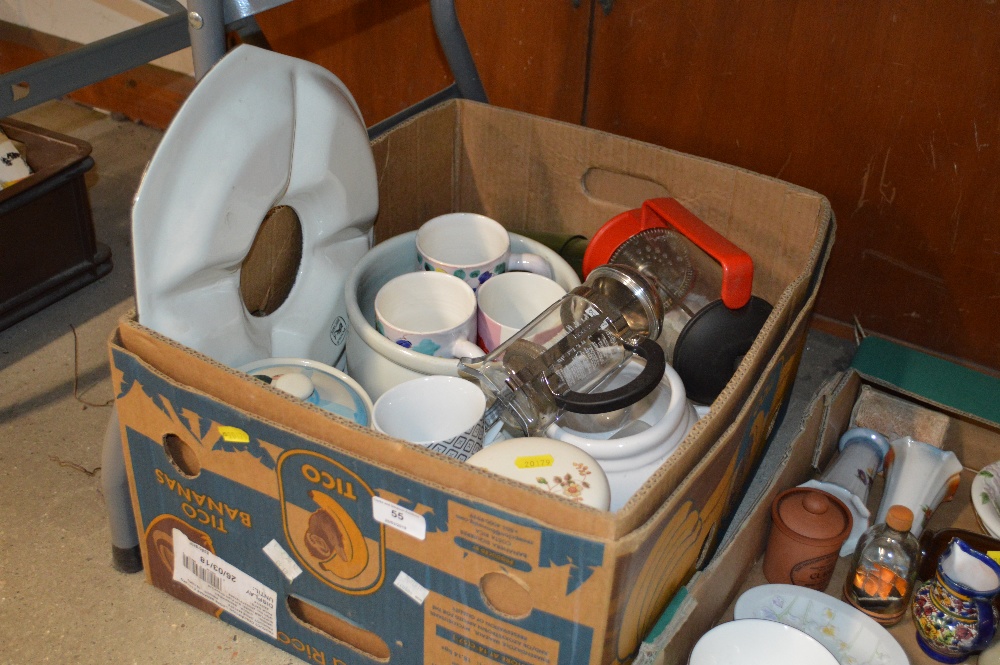 A box of mostly kitchen items