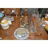 A quantity of various copper and brassware to incl