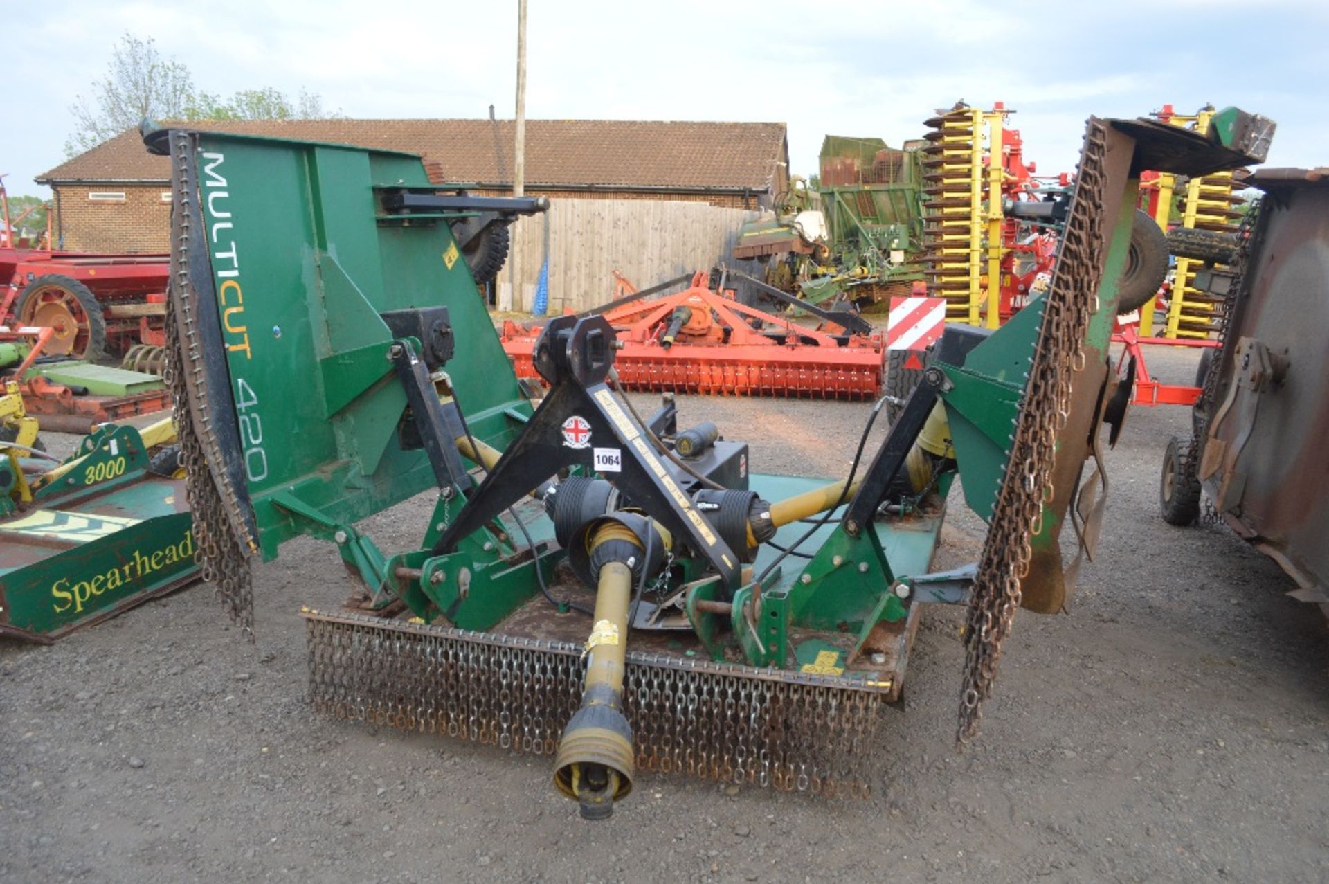 Spearhead Multicut 420 4.2m hydraulic fold mounted mower. 2013. Serial number S136658. *