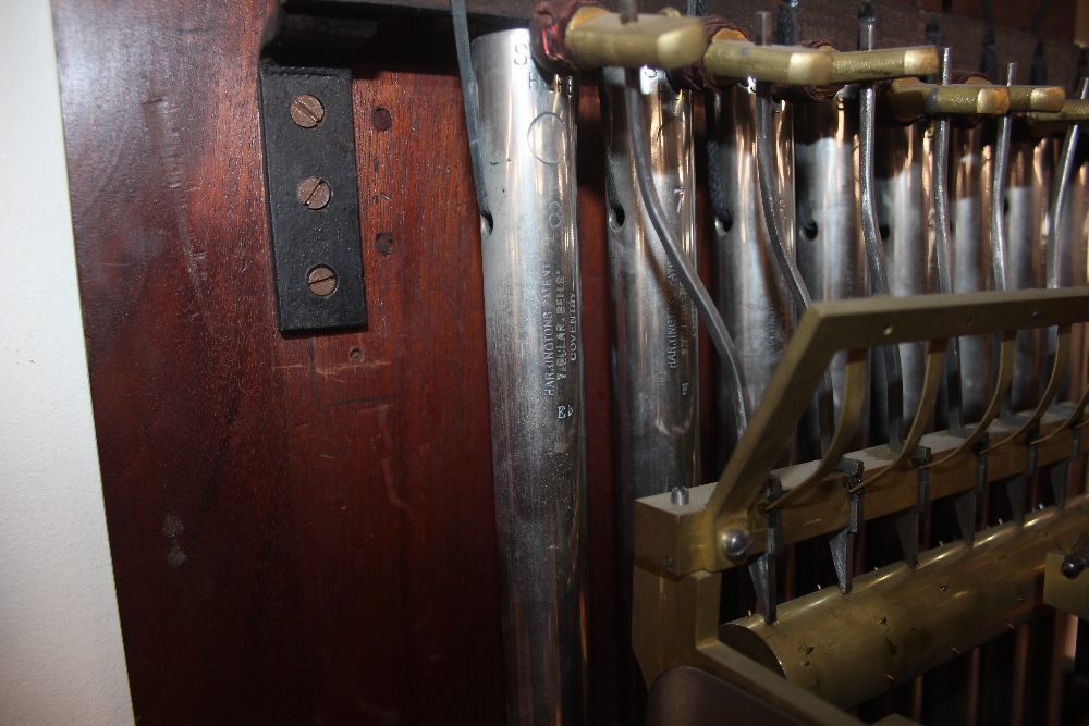 A fine quality Edwardian mahogany and satinwood inlaid chiming long case clock, the hood - Image 18 of 32