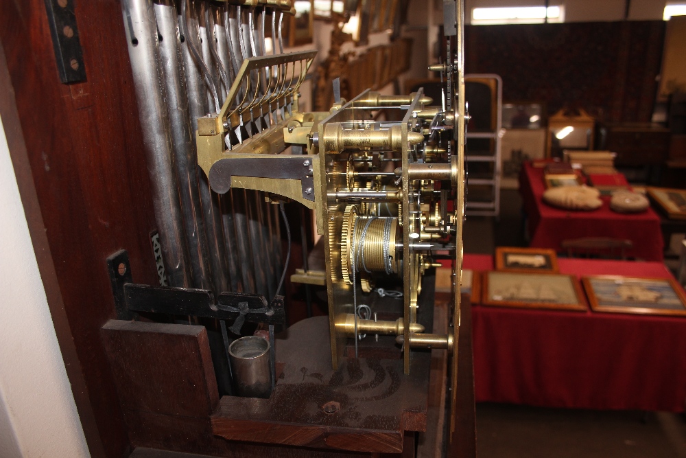 A fine quality Edwardian mahogany and satinwood inlaid chiming long case clock, the hood - Image 16 of 32