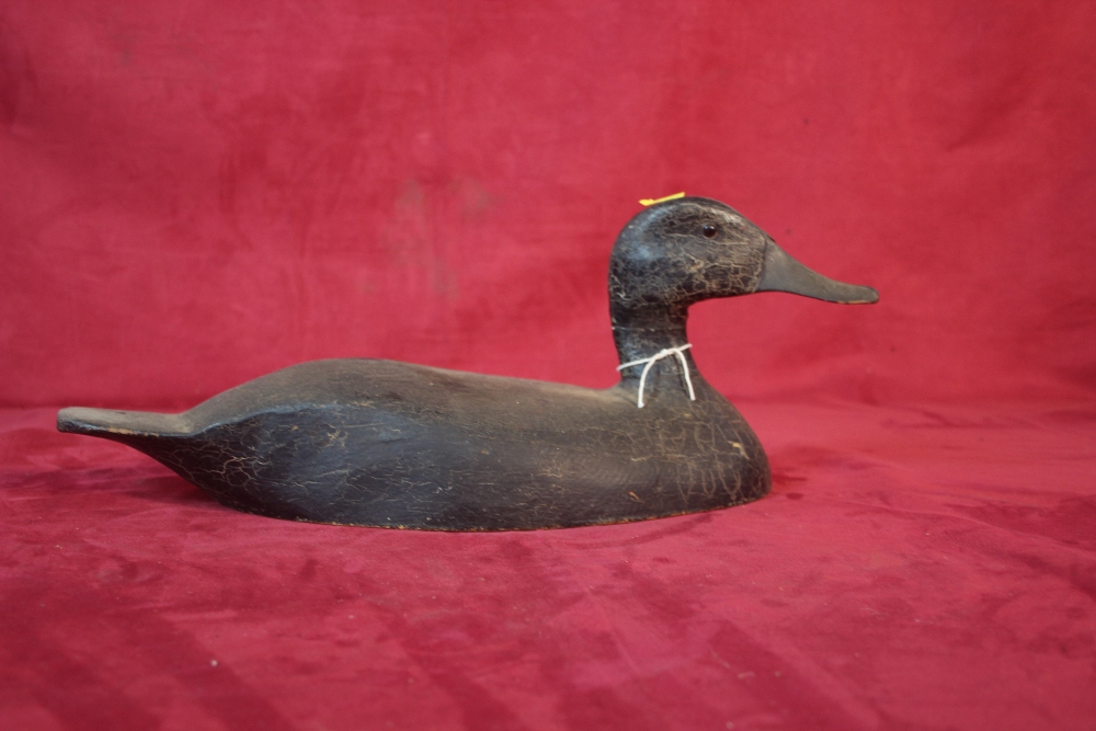 A wooden decoy duck, 40cm long - Image 3 of 6