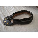 26'' leather lined collar.