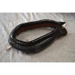 26'' leather lined collar.