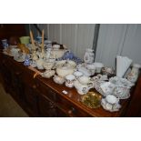 A large quantity of various decorative china to in
