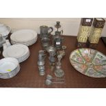 A quantity of mostly antique pewter to include tan