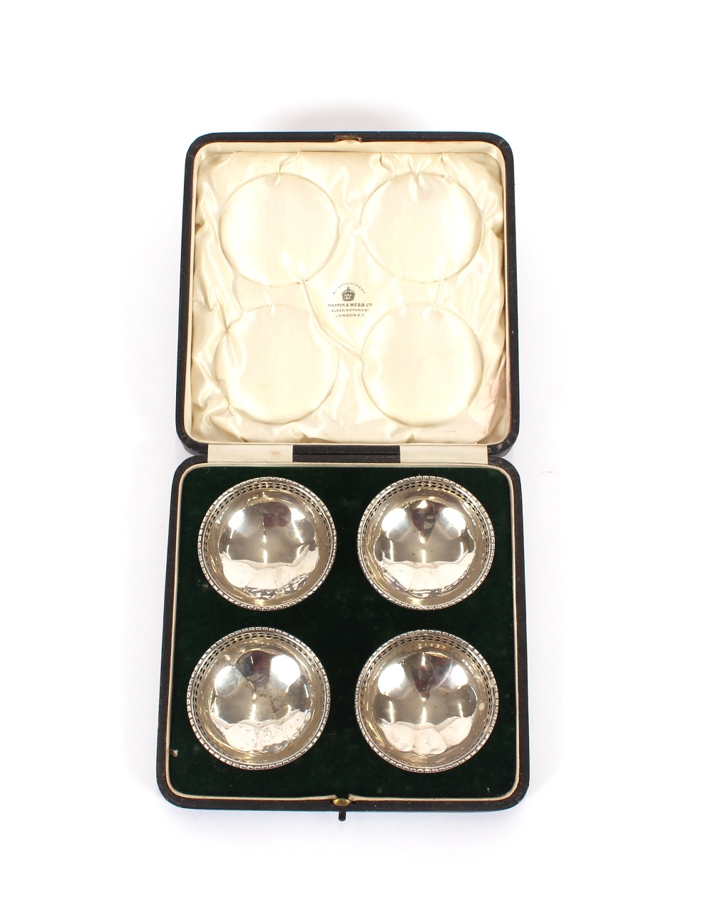 A cased set of four silver salts, by Mappin & Webb, Birmingham 1915