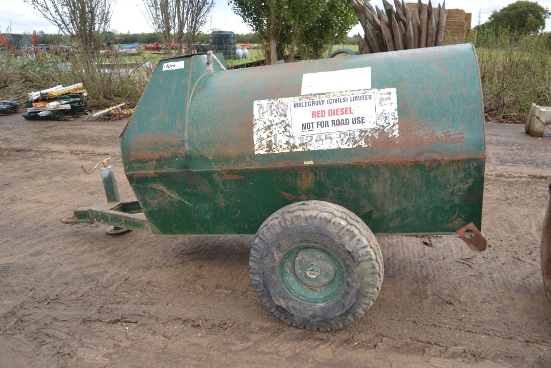 Single axle diesel bowser with manual pump.* - Image 6 of 6