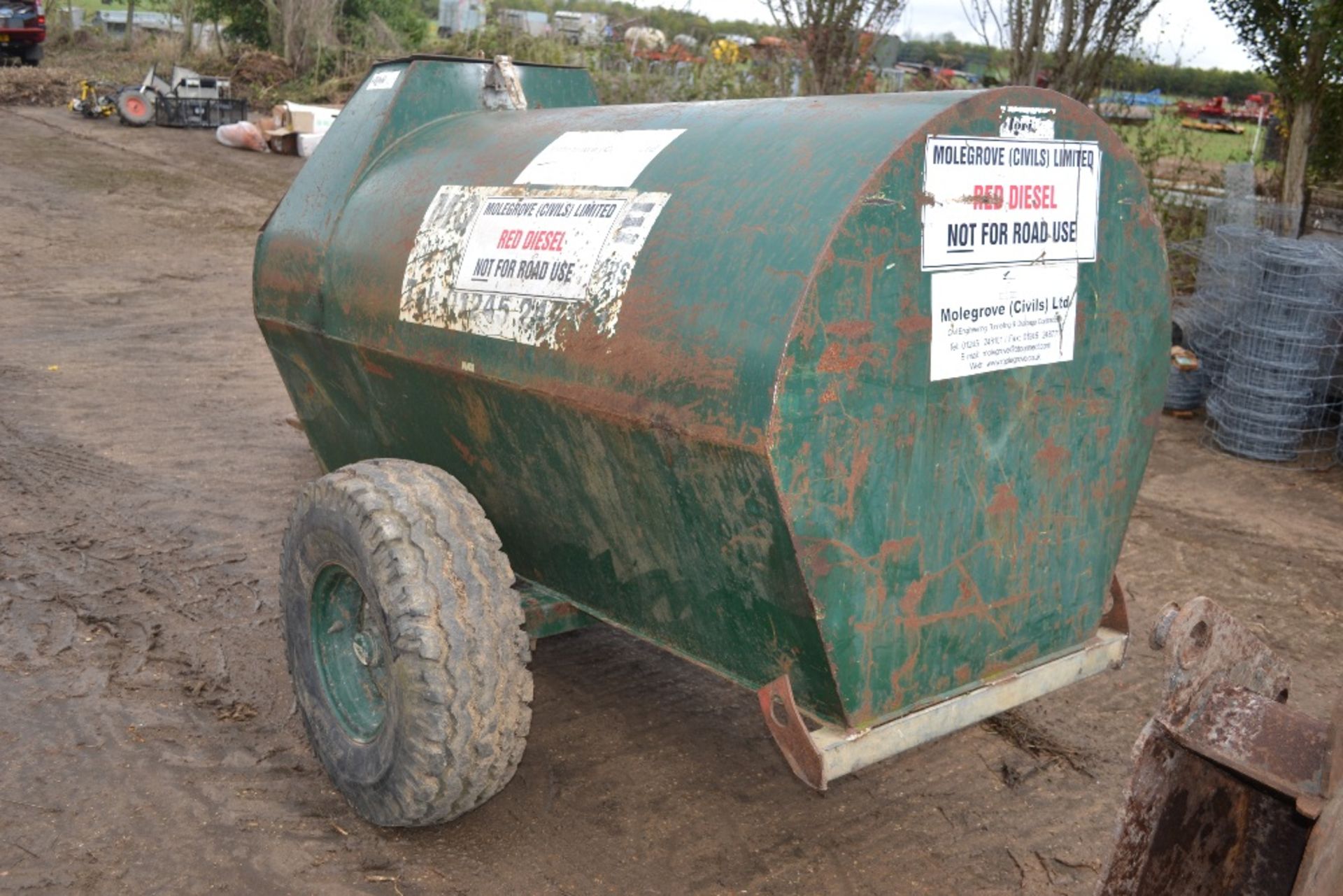 Single axle diesel bowser with manual pump.* - Image 5 of 6